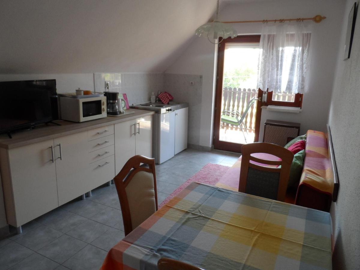 Apartman Berki เฮวิซ ภายนอก รูปภาพ