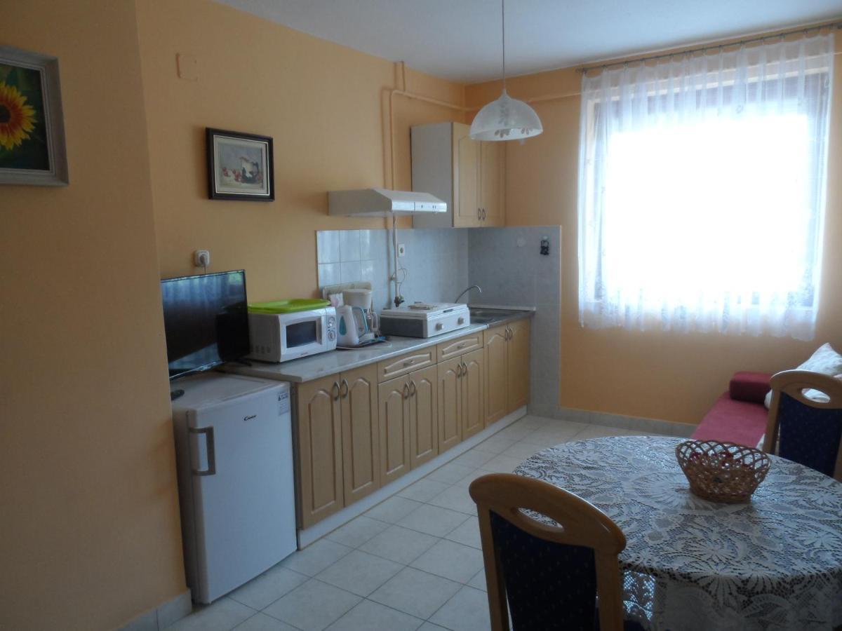 Apartman Berki เฮวิซ ภายนอก รูปภาพ