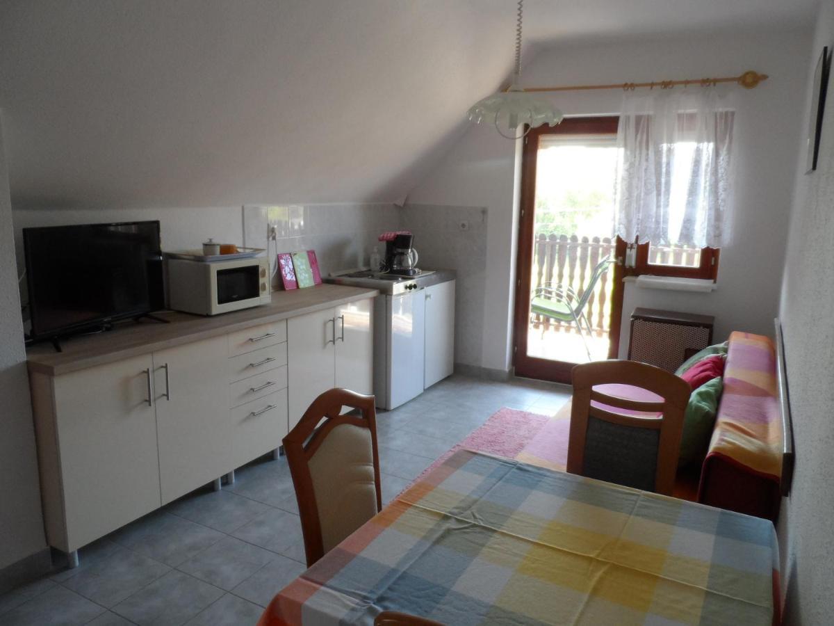 Apartman Berki เฮวิซ ภายนอก รูปภาพ