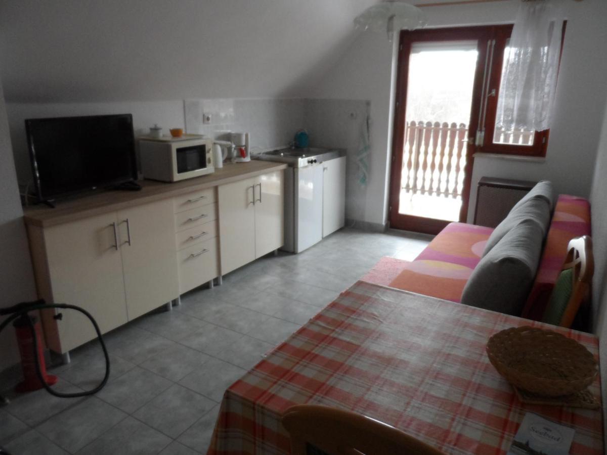 Apartman Berki เฮวิซ ภายนอก รูปภาพ
