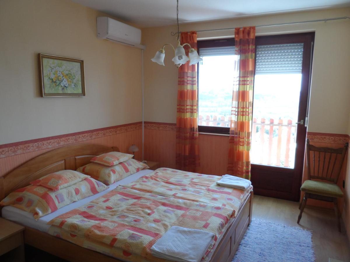 Apartman Berki เฮวิซ ภายนอก รูปภาพ
